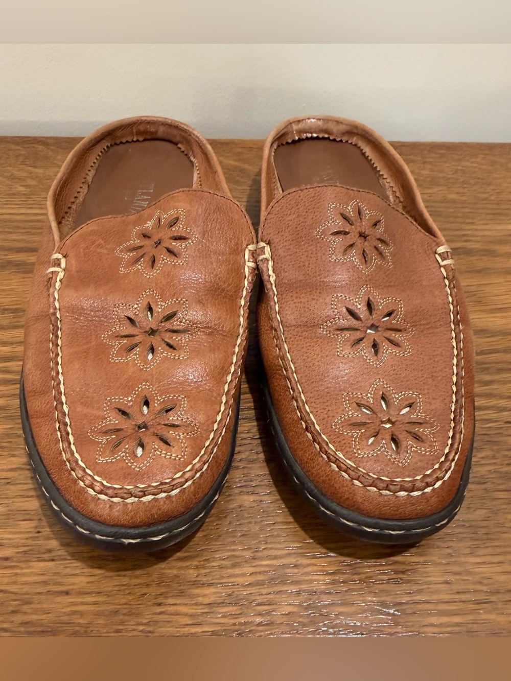 Eastland Leather Floral Cutout Mules Women’s 7M Brown Boho